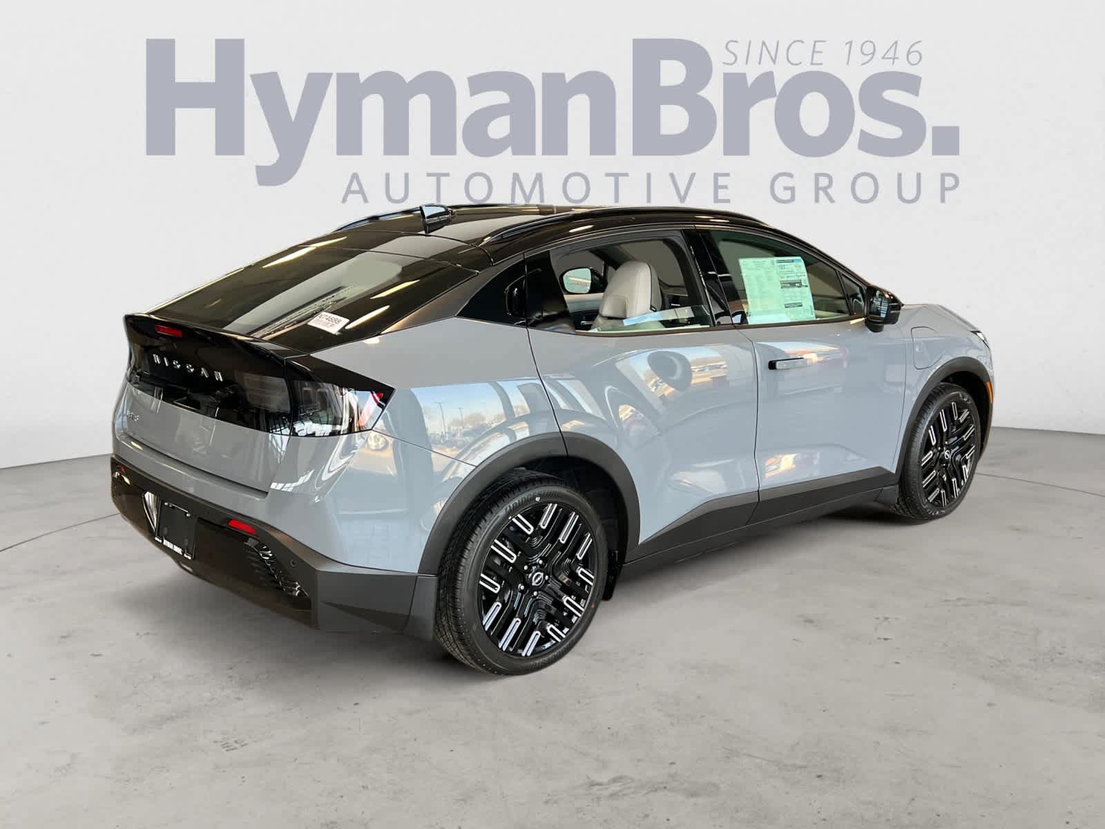 New 2026 Nissan Leaf Platinum+ w/ Cargo Package (Platinum+) FWD image 3