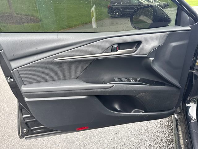 Used 2025 Toyota Camry SE w/ Convenience Package FWD image 23