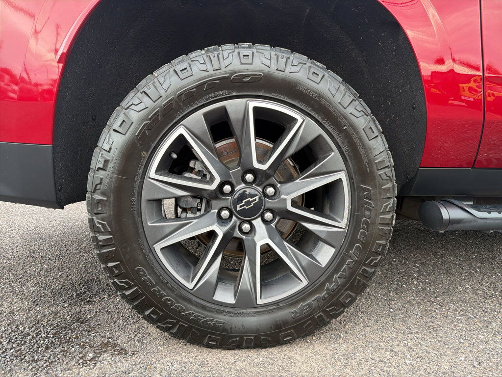 Used 2021 Chevrolet Suburban Z71 AWD/4WD image 26