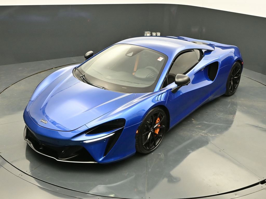 Used 2023 McLaren Artura image 24