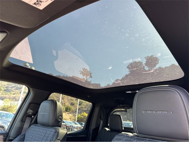 New 2025 GMC Sierra EV Denali image 7