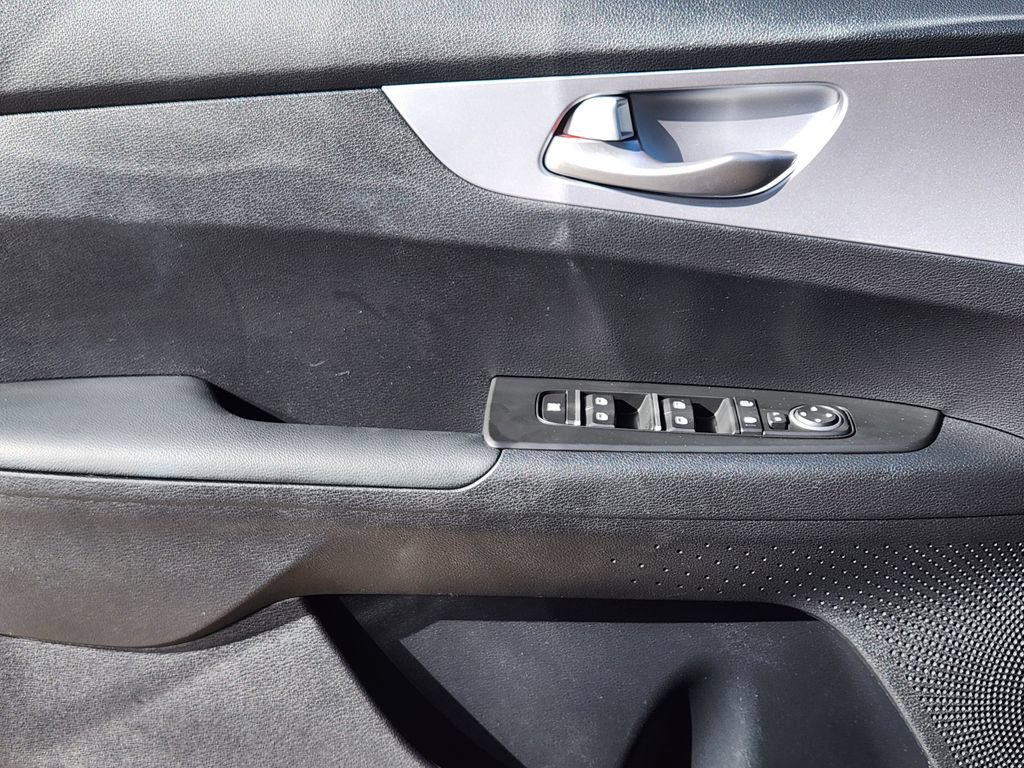 Certified 2024 Kia Forte LXS FWD image 27
