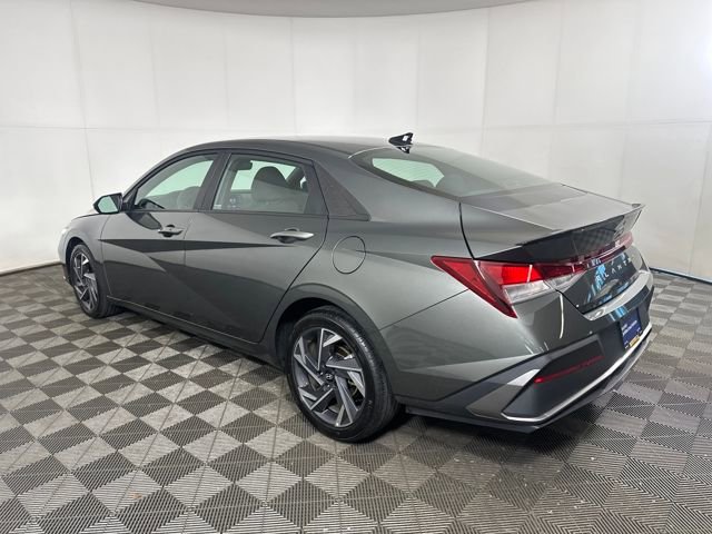 Certified 2025 Hyundai Elantra Sport image 5