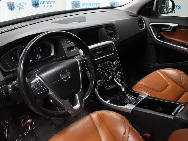 Used 2015 Volvo S60 T6 Platinum FWD image 7