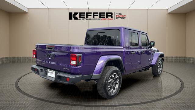 New 2026 Jeep Gladiator Sport S image 5