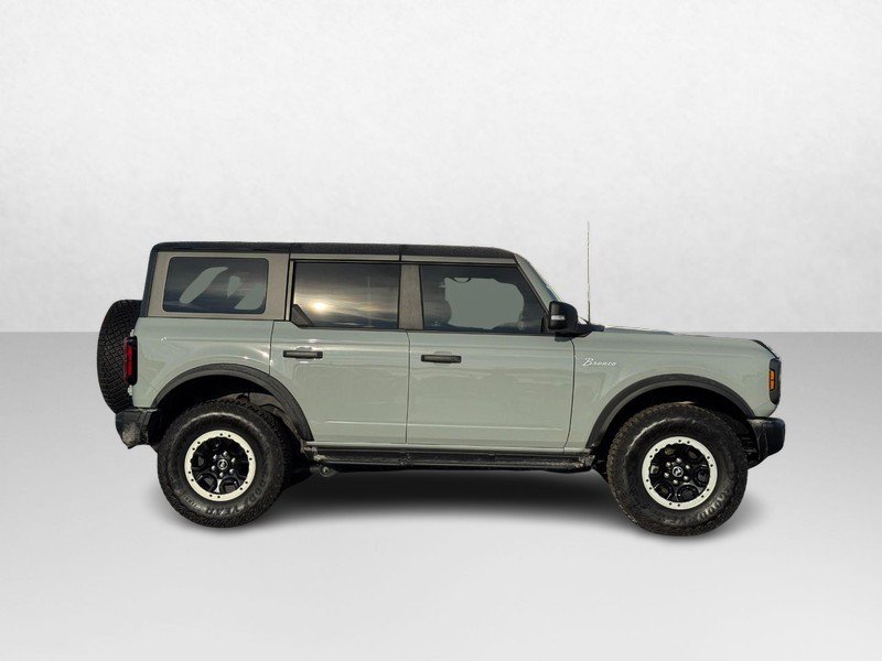 Used 2023 Ford Bronco Badlands image 2