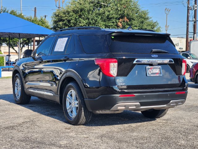 Used 2023 Ford Explorer XLT RWD image 5