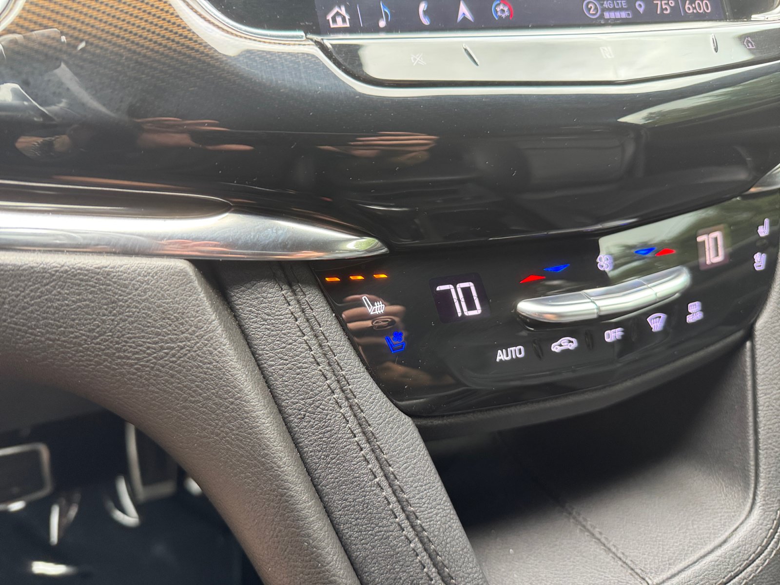 Used 2021 Cadillac XT6 Sport w/ Platinum Package AWD/4WD image 22