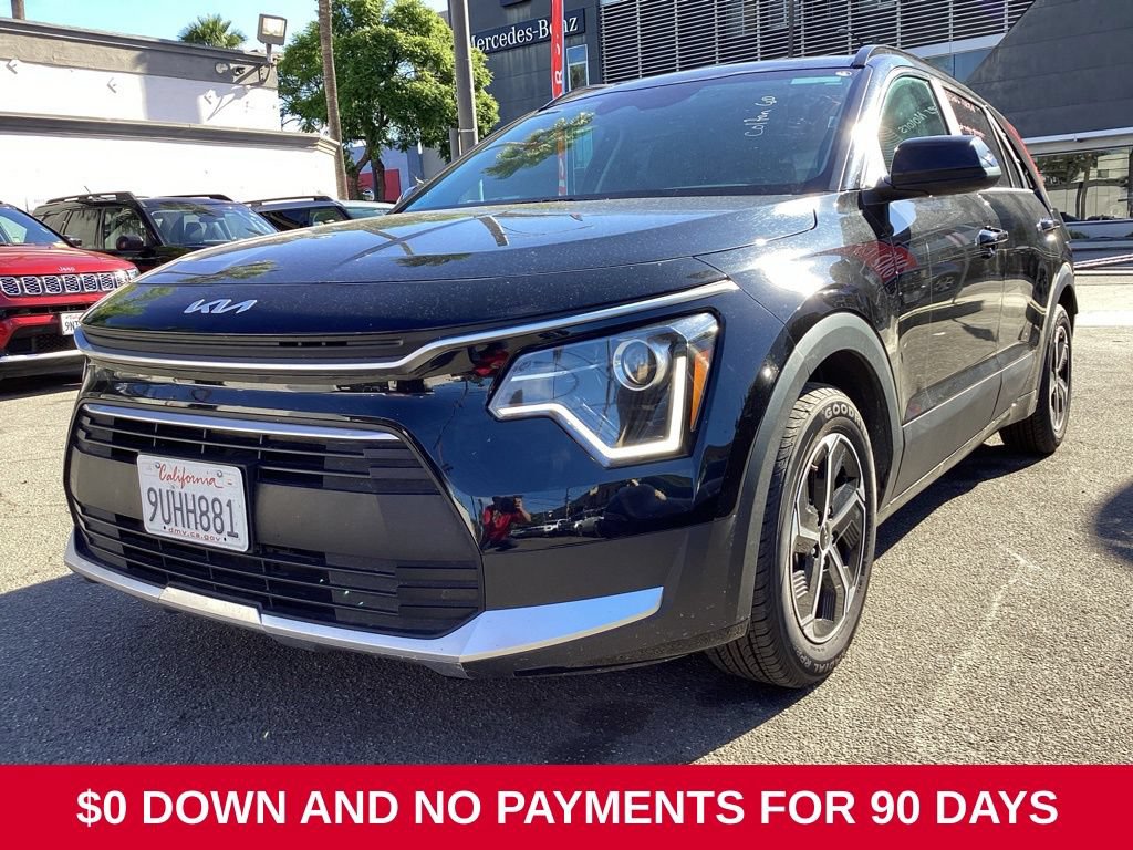 Used 2025 Kia Niro LX FWD image 1