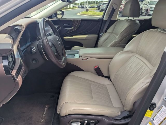 Used 2018 Lexus LS 500 w/ Interior Upgrade Package RWD image 7