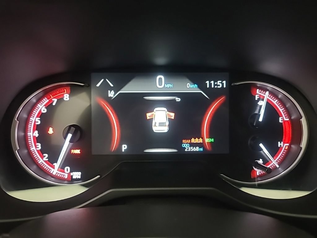 Used 2025 Toyota RAV4 XLE AWD/4WD image 29