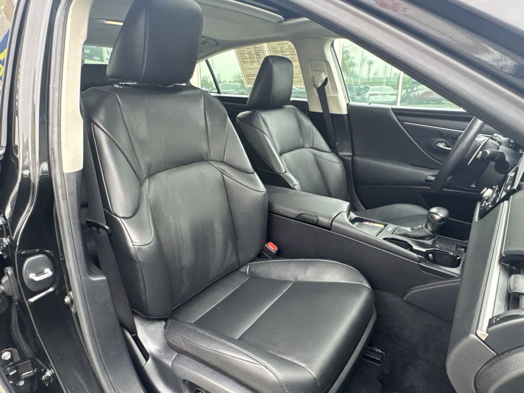 Used 2023 Lexus ES 250 w/ Premium Package AWD/4WD image 26