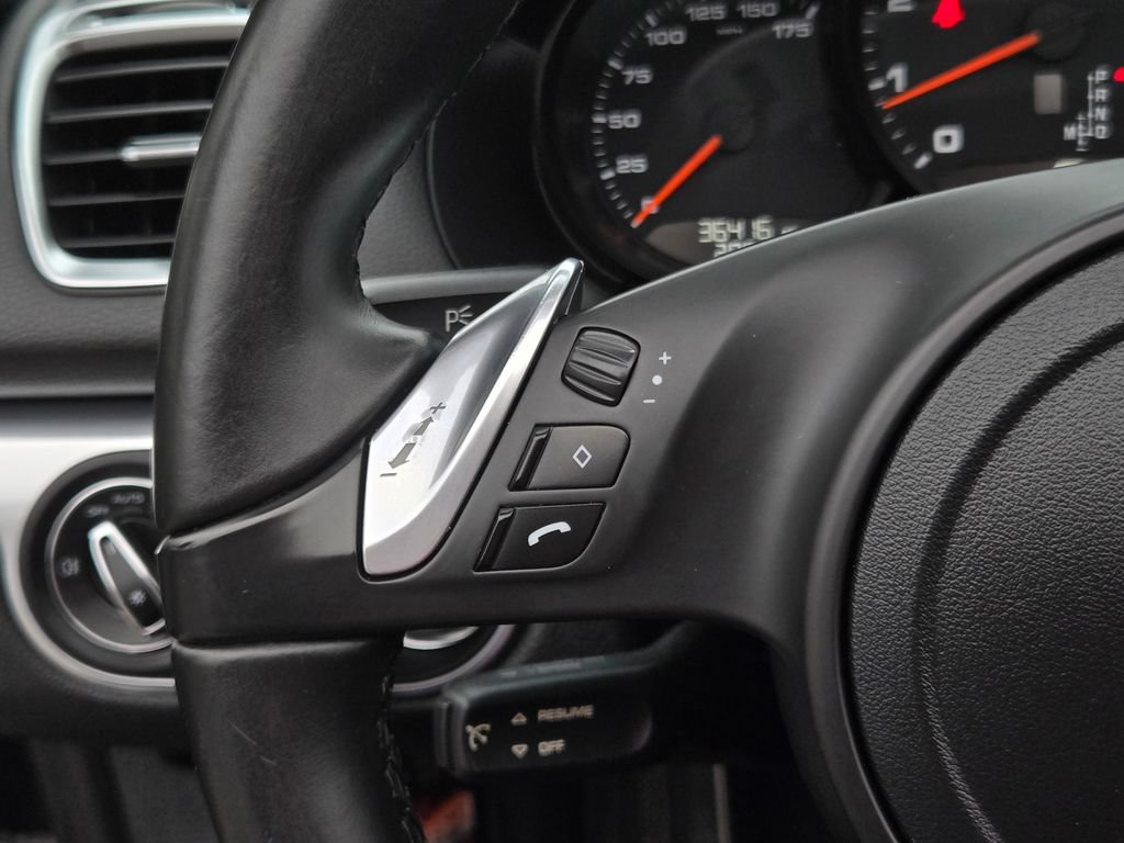 Used 2015 Porsche Boxster RWD image 23