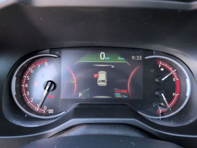 Used 2023 Toyota RAV4 LE FWD image 31