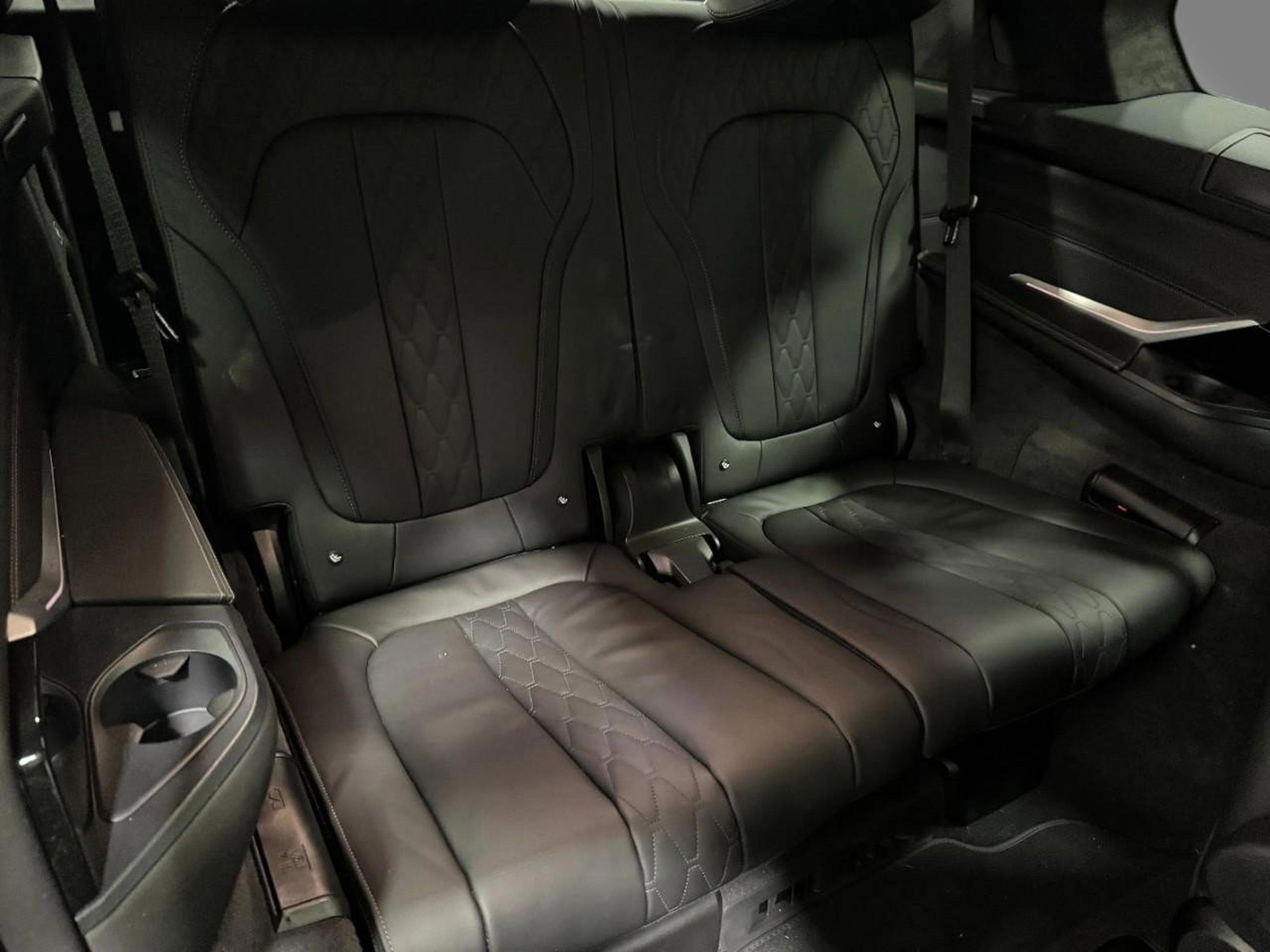 Certified 2024 BMW ALPINA XB7 ALPINA XB7 image 11