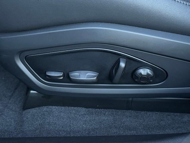 New 2026 Porsche Taycan image 17