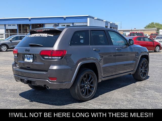 Used 2020 Jeep Grand Cherokee Altitude AWD/4WD image 8