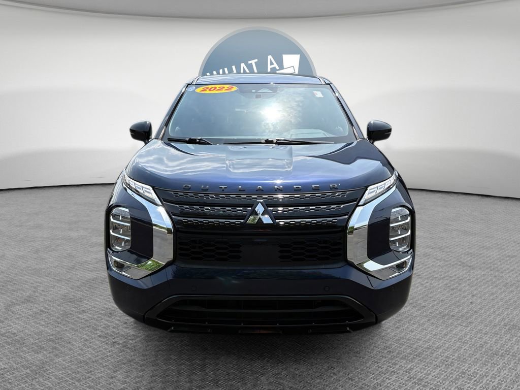 Used 2023 Mitsubishi Outlander SE image 9