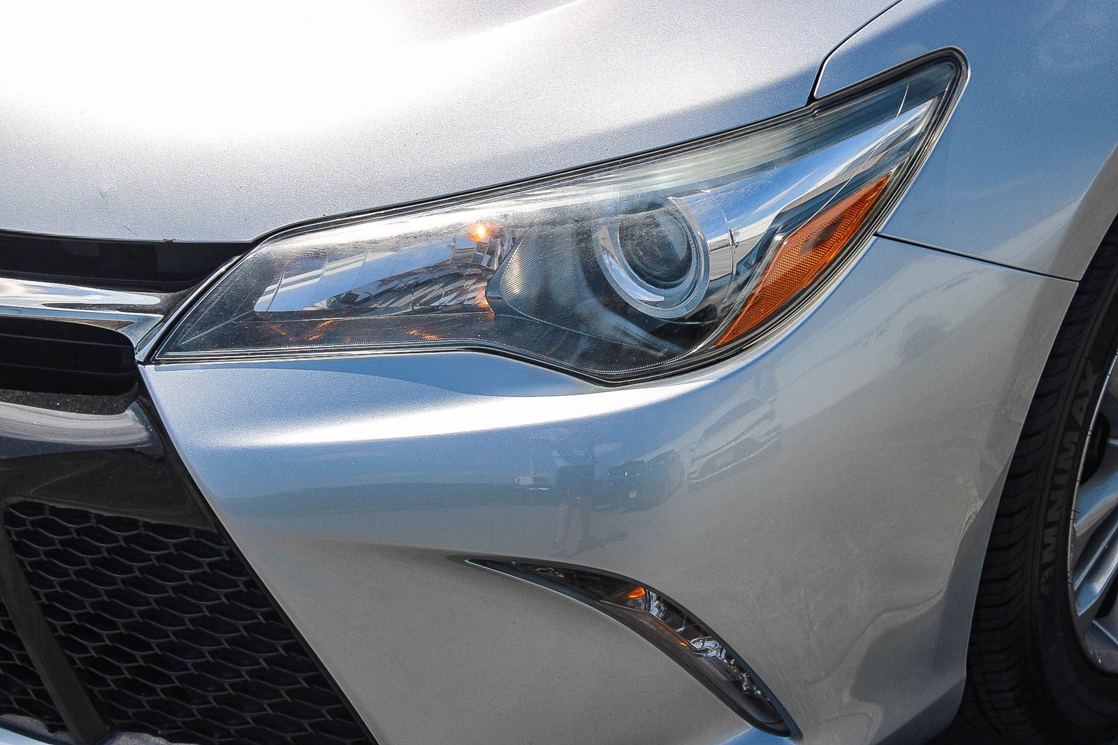 Used 2017 Toyota Camry SE FWD image 5
