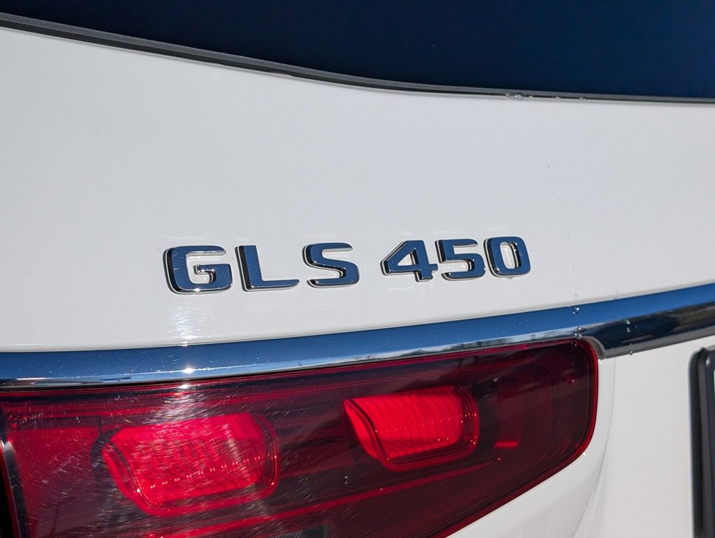 Used 2025 Mercedes-Benz GLS 450 4MATIC image 34