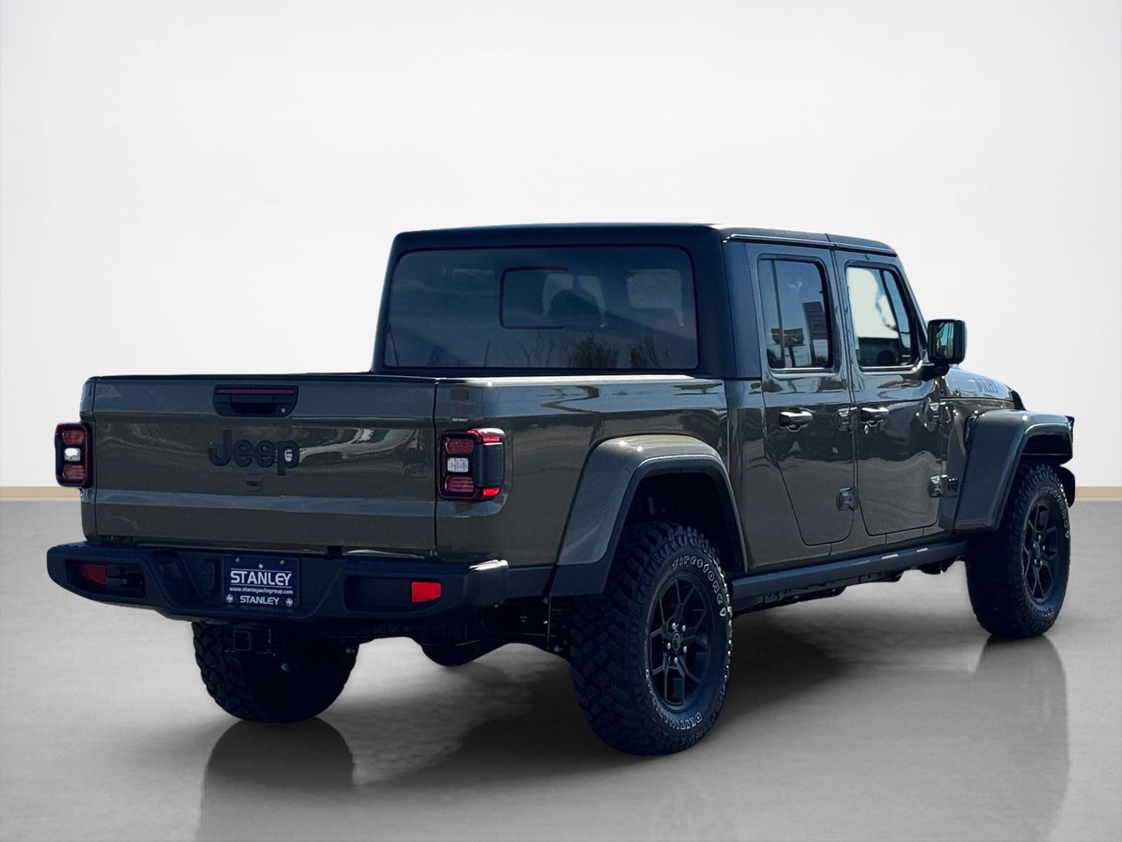 New 2026 Jeep Gladiator Willys image 7