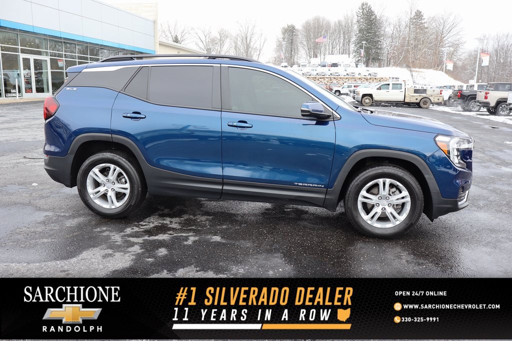 Used 2022 GMC Terrain SLE w/ Driver Convenience Package
