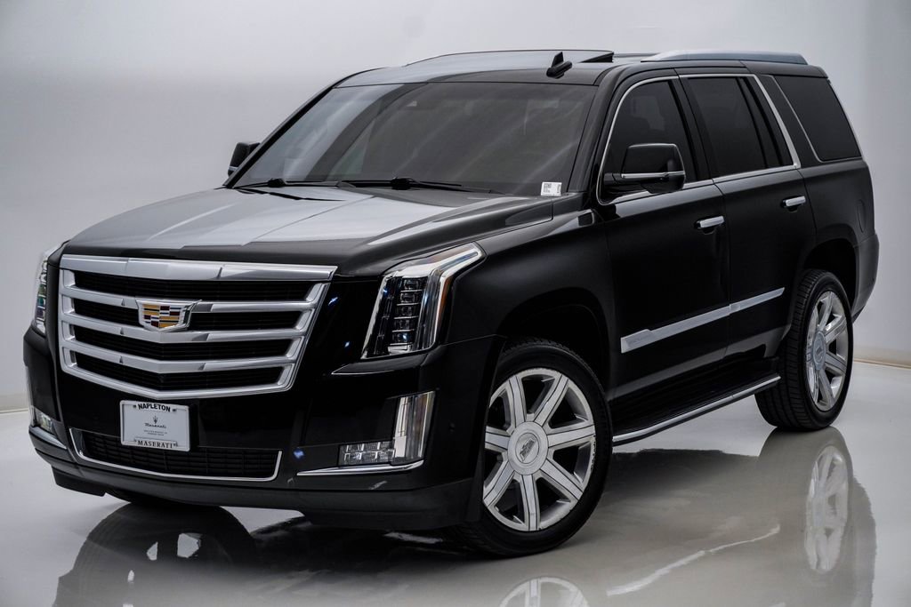 Used 2019 Cadillac Escalade Luxury AWD/4WD image 3