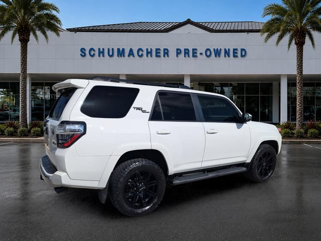 Used 2022 Toyota 4Runner TRD Off-Road Premium AWD/4WD image 7