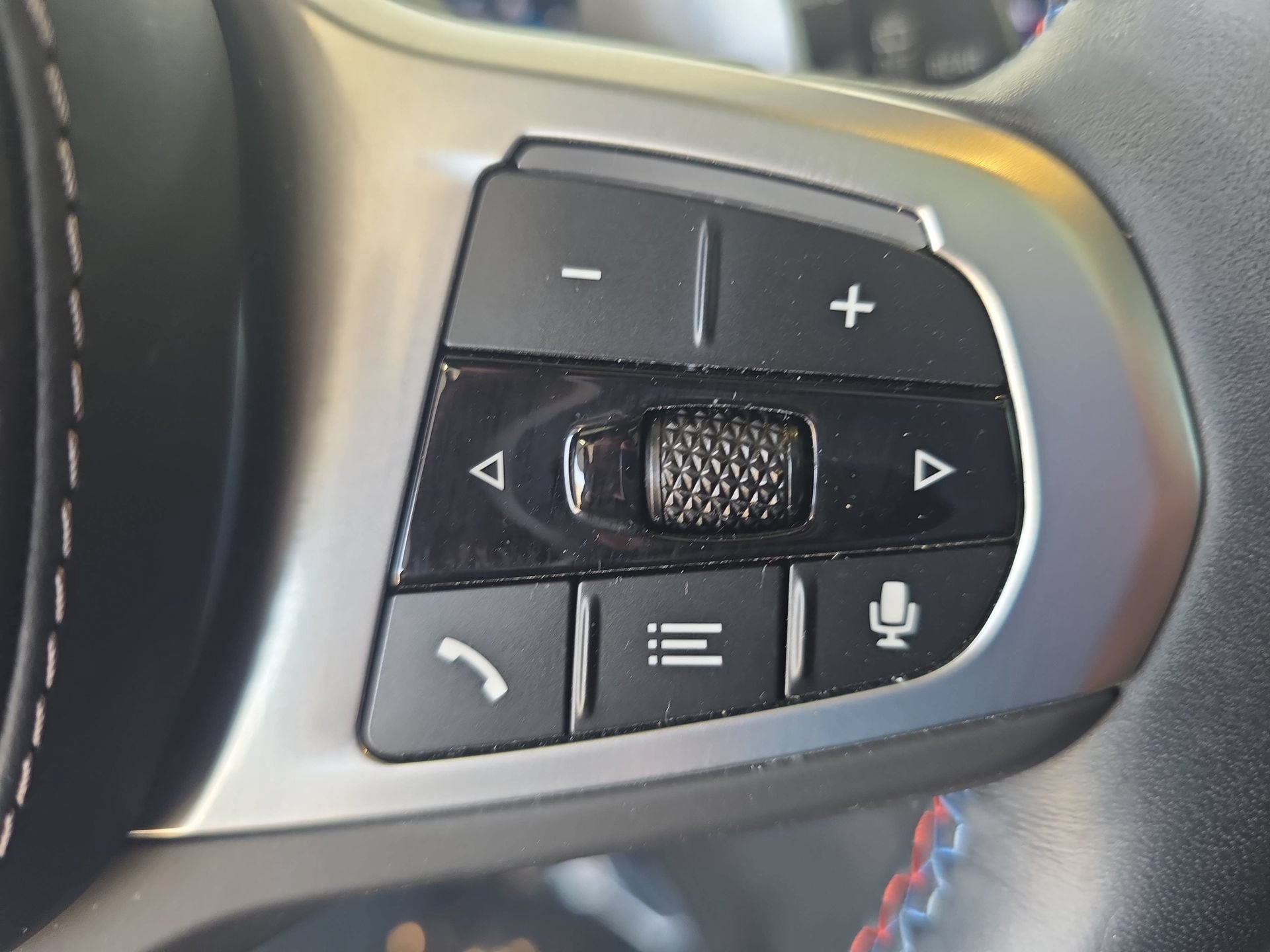 Used 2024 BMW X7 M60i AWD/4WD image 18