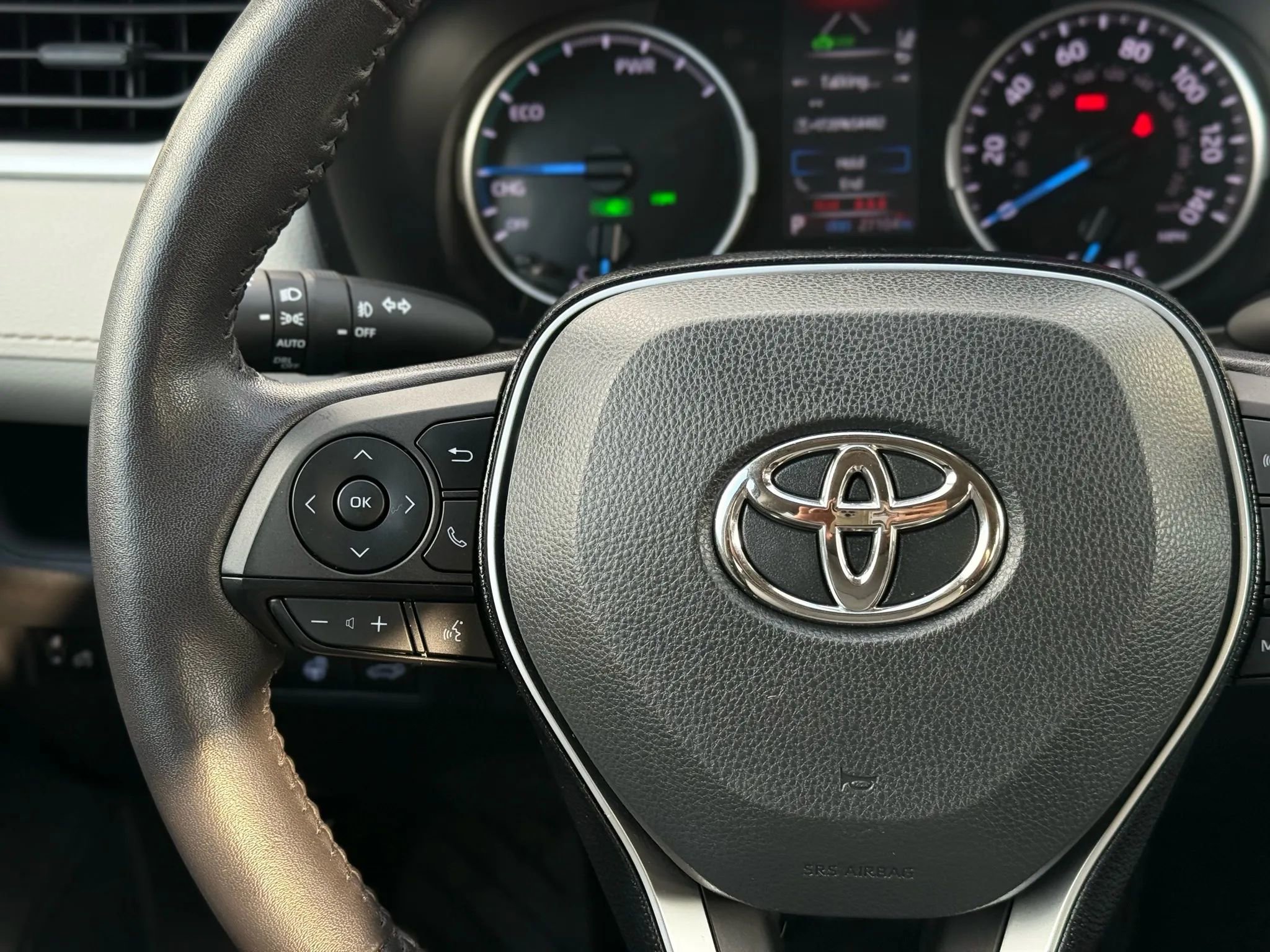 Used 2021 Toyota RAV4 XLE image 29