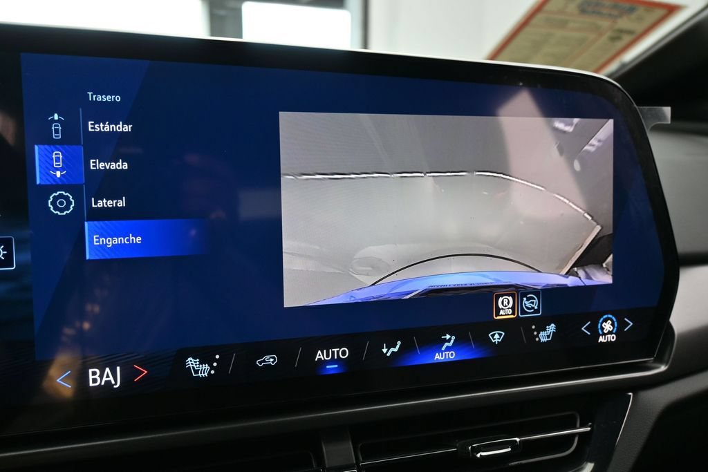 Used 2026 Chevrolet Equinox EV RS FWD image 20