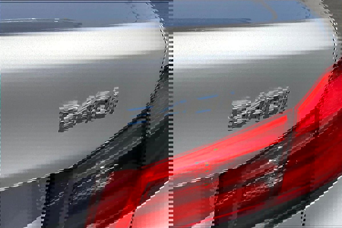 Used 2017 BMW 540i image 8