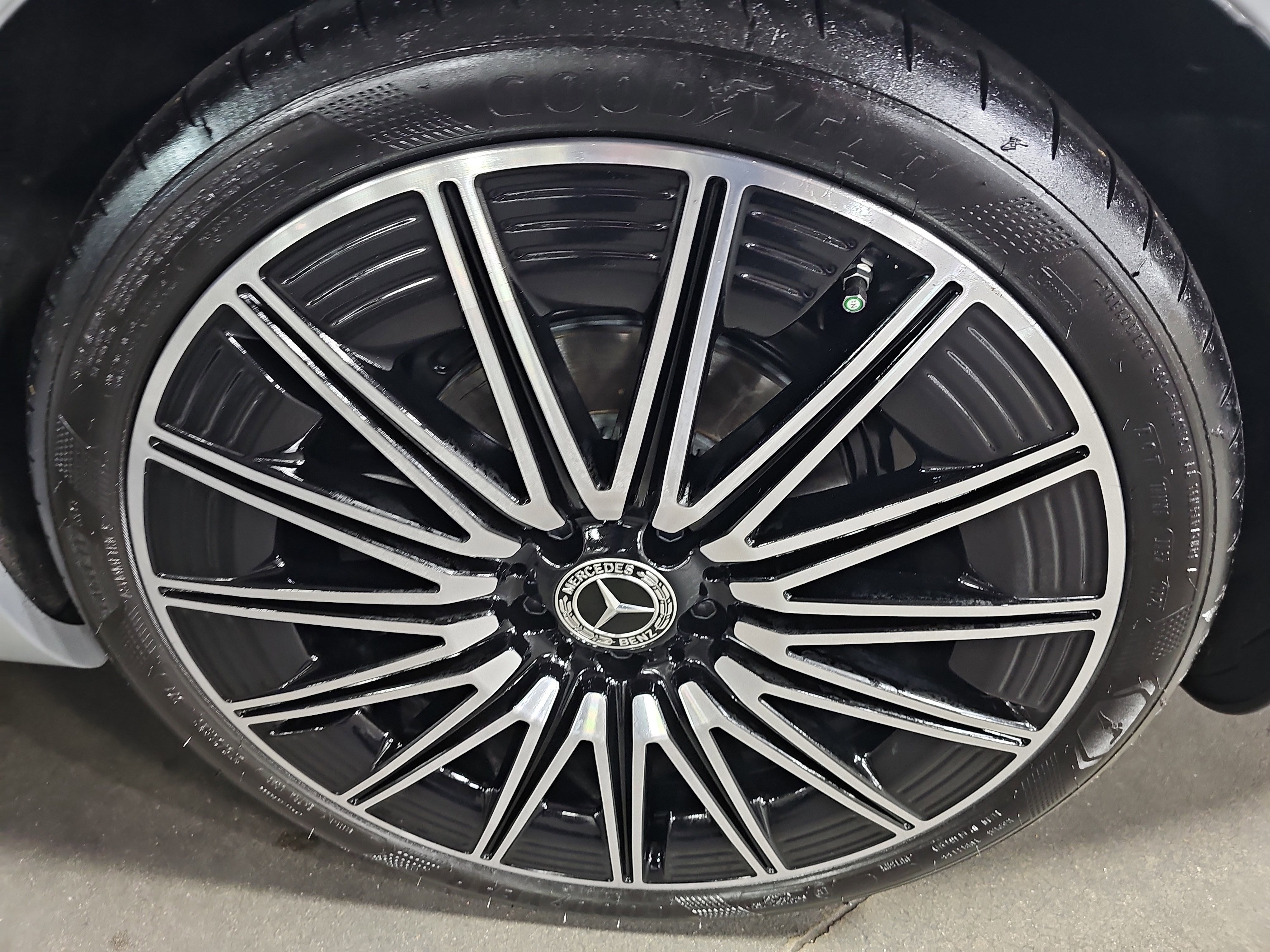 Certified 2026 Mercedes-Benz CLE 300 4MATIC Coupe image 36