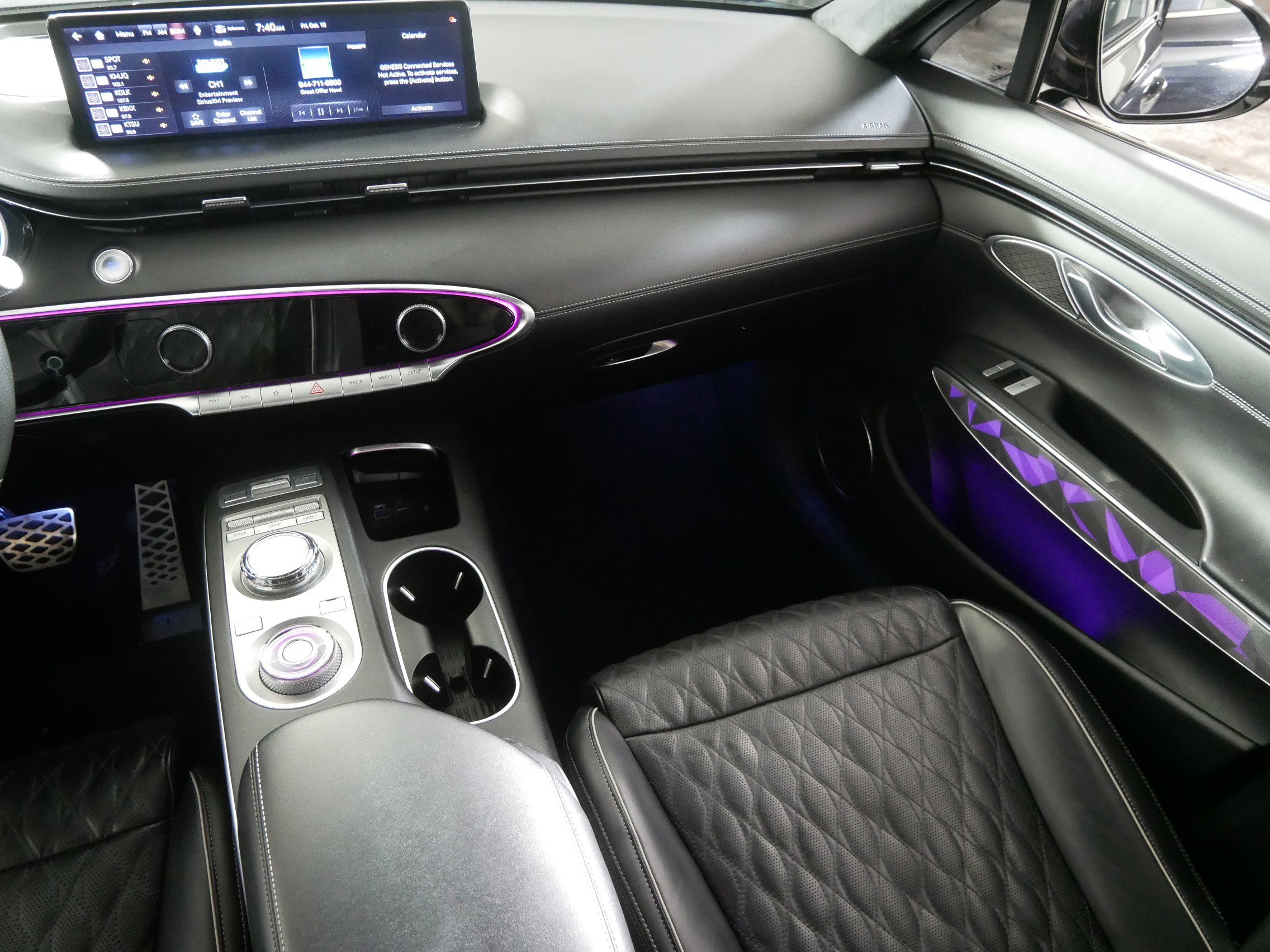 Used 2022 Genesis GV70 3.5T Sport w/ Sport Advanced Package image 11