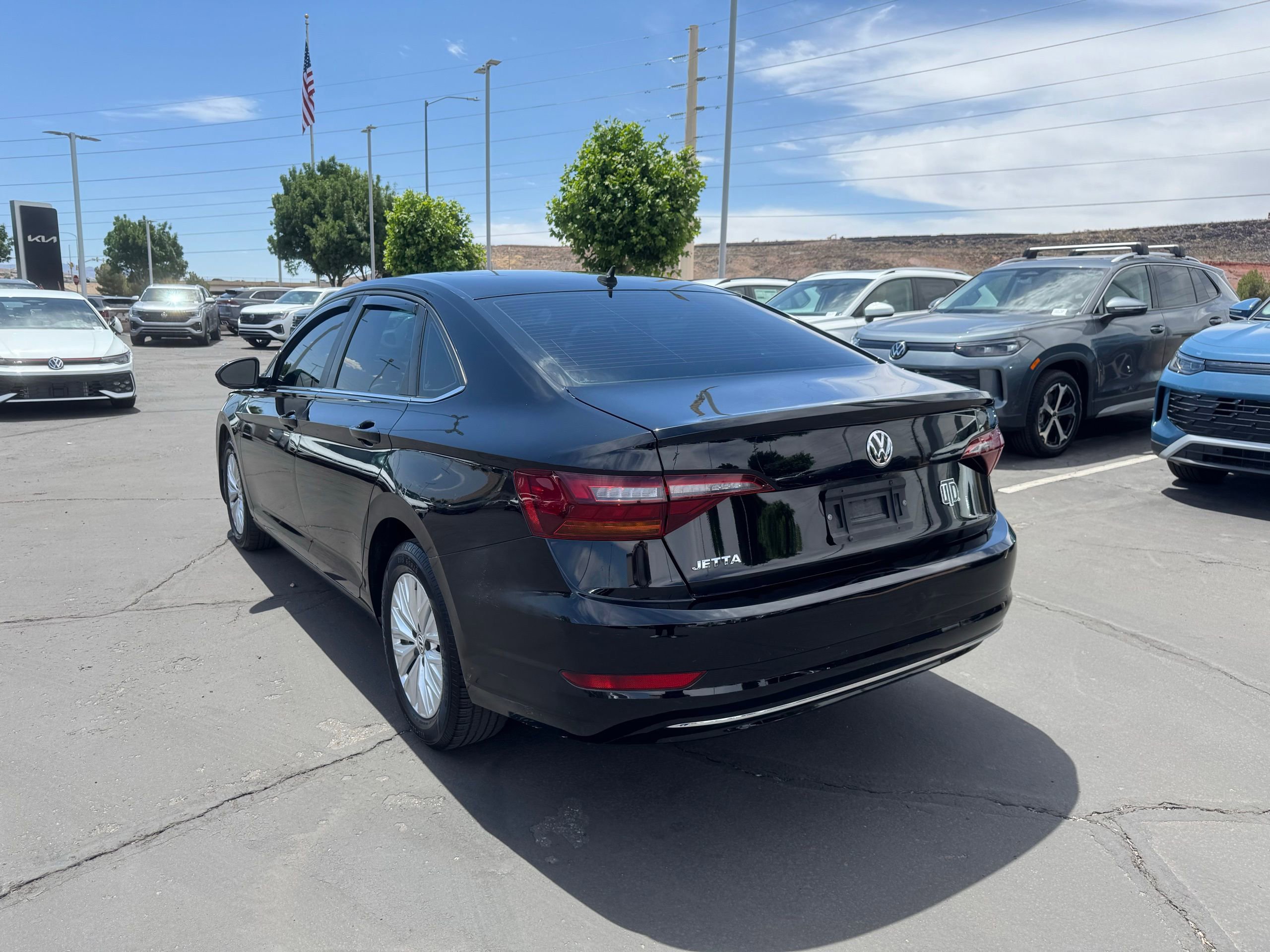 Used 2019 Volkswagen Jetta FWD image 4