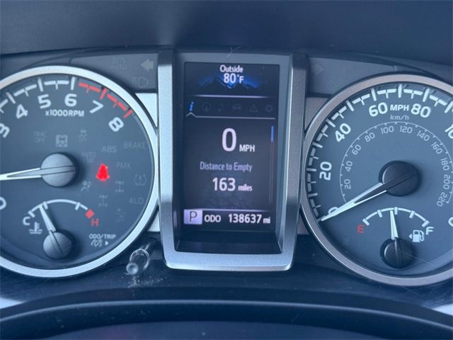 Used 2021 Toyota Tacoma Limited image 11