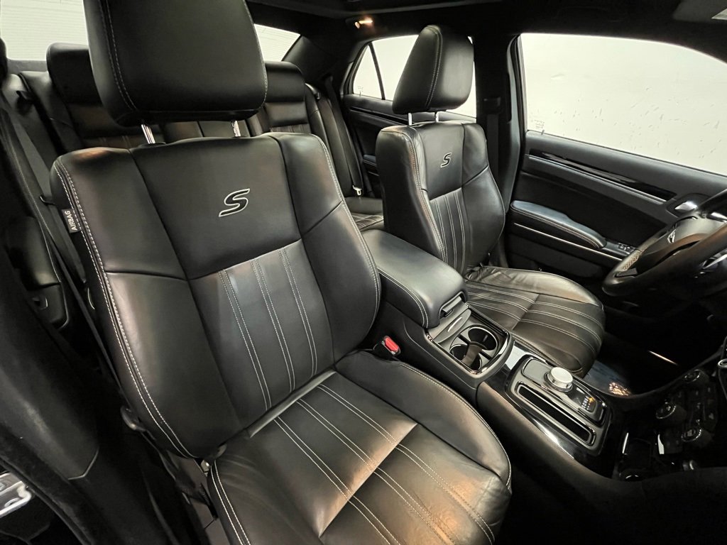 Used 2022 Chrysler 300 S image 12