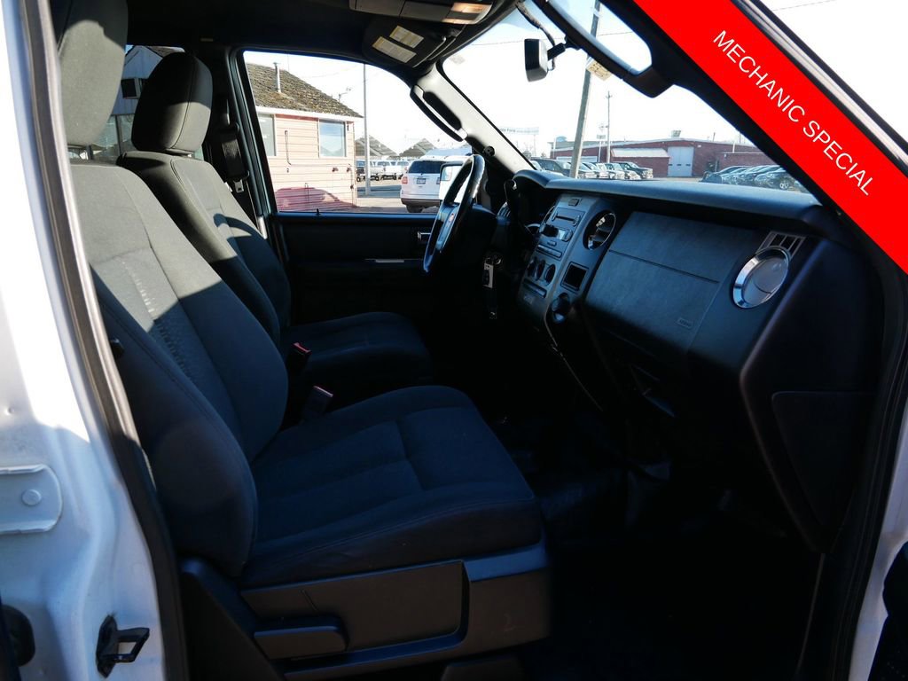 Used 2016 Ford Expedition XL w/ SSV Upgrade Package image 8