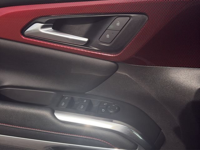 Used 2024 Chevrolet Traverse Z71 w/ Enhanced Driving Package AWD/4WD image 15