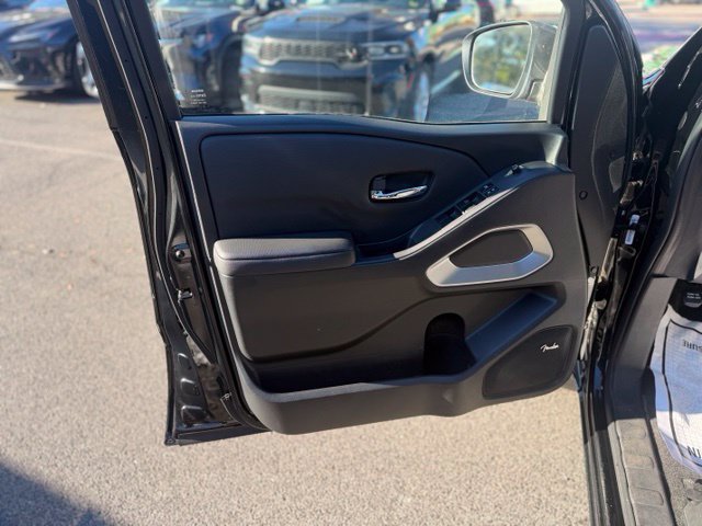 Used 2023 Nissan Frontier SV w/ SV Convenience Package AWD/4WD image 12
