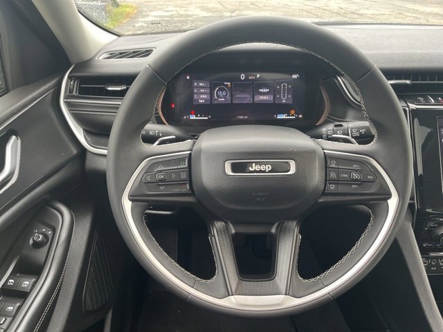 Used 2024 Jeep Grand Cherokee L Laredo image 22