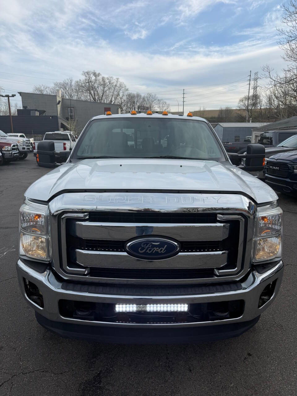 Used 2016 Ford F350 XLT AWD/4WD image 4