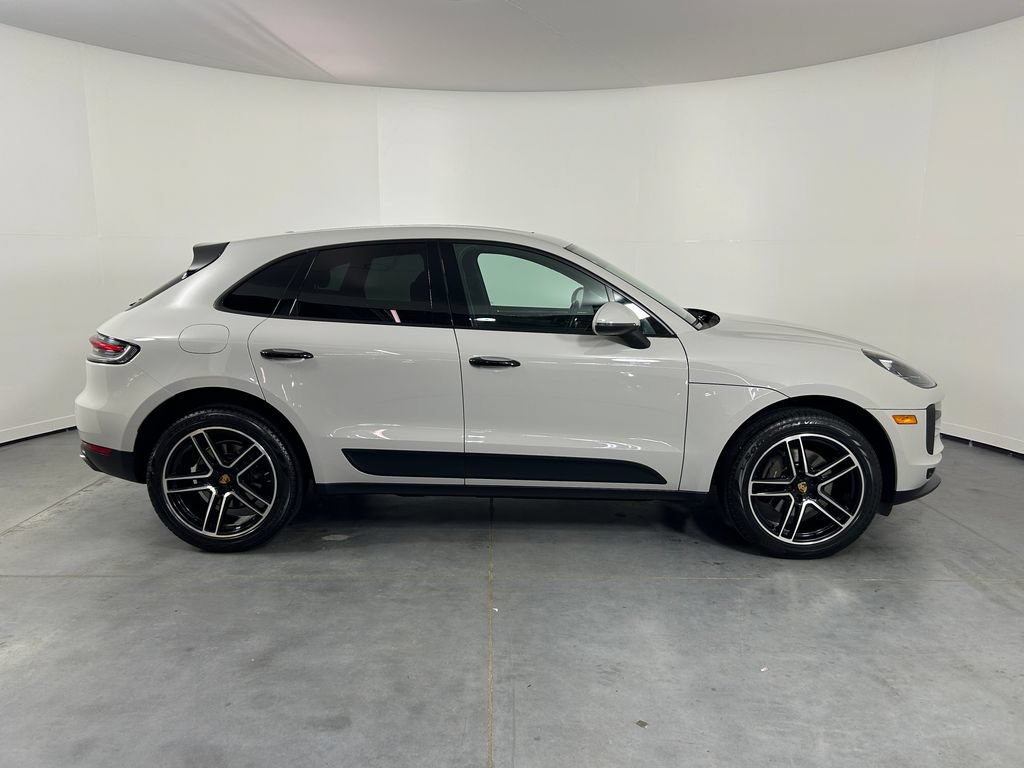 Certified 2019 Porsche Macan AWD/4WD image 8