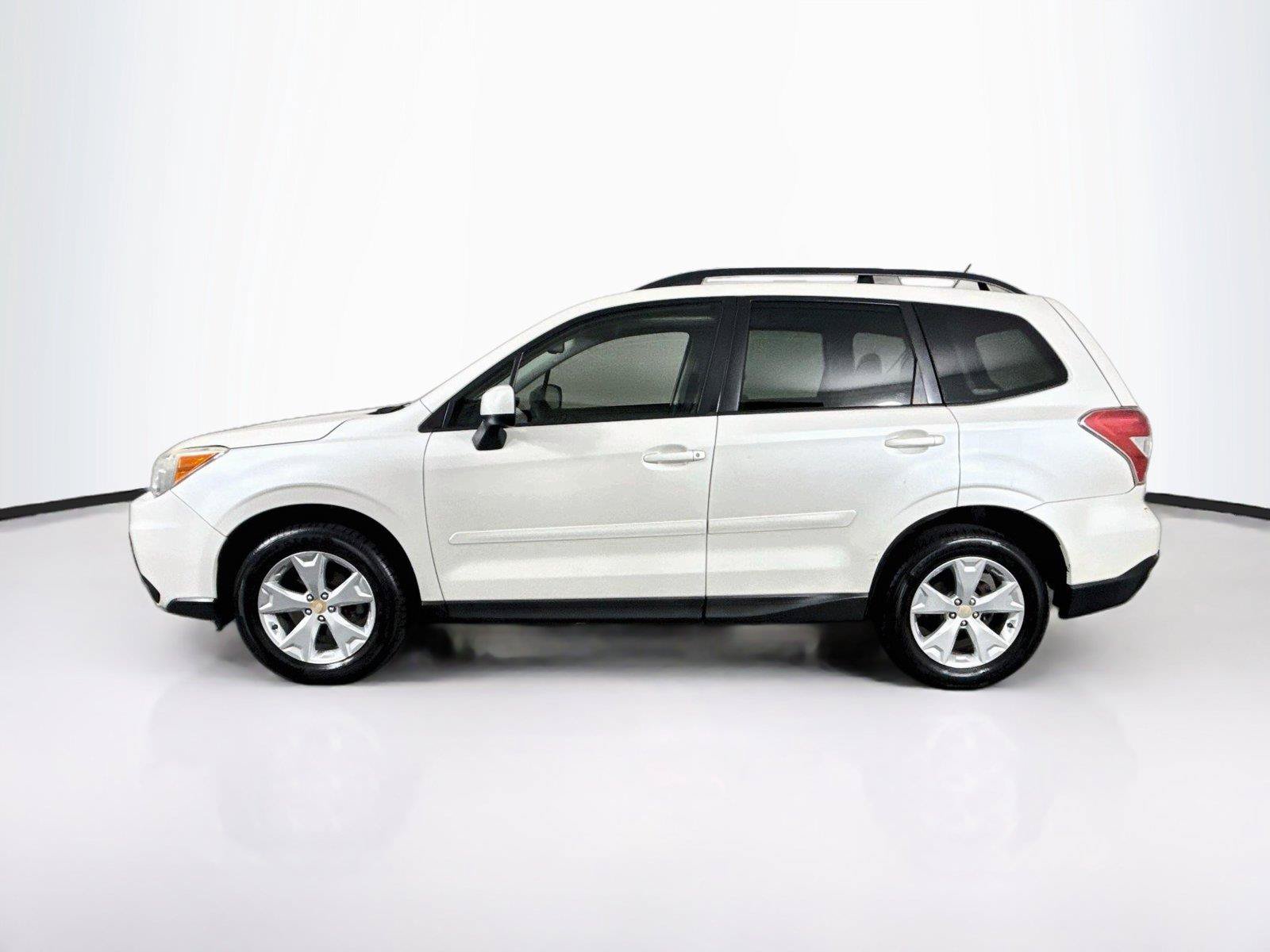 Used 2015 Subaru Forester 2.5i Premium AWD/4WD image 13