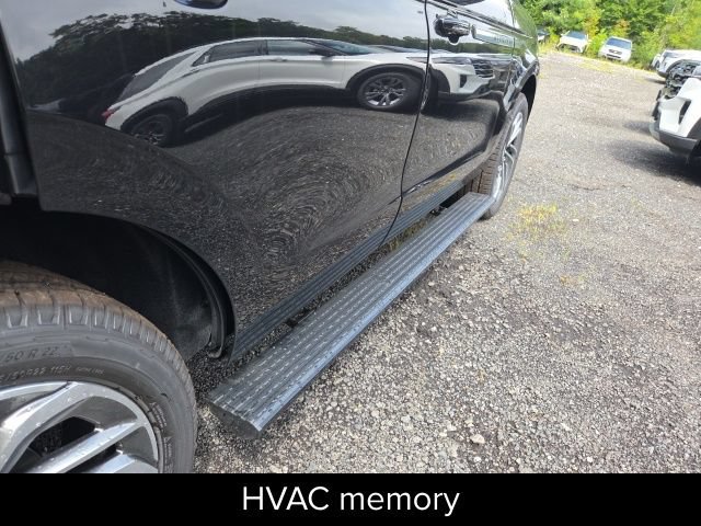 New 2027 Lincoln Navigator Reserve AWD/4WD image 11