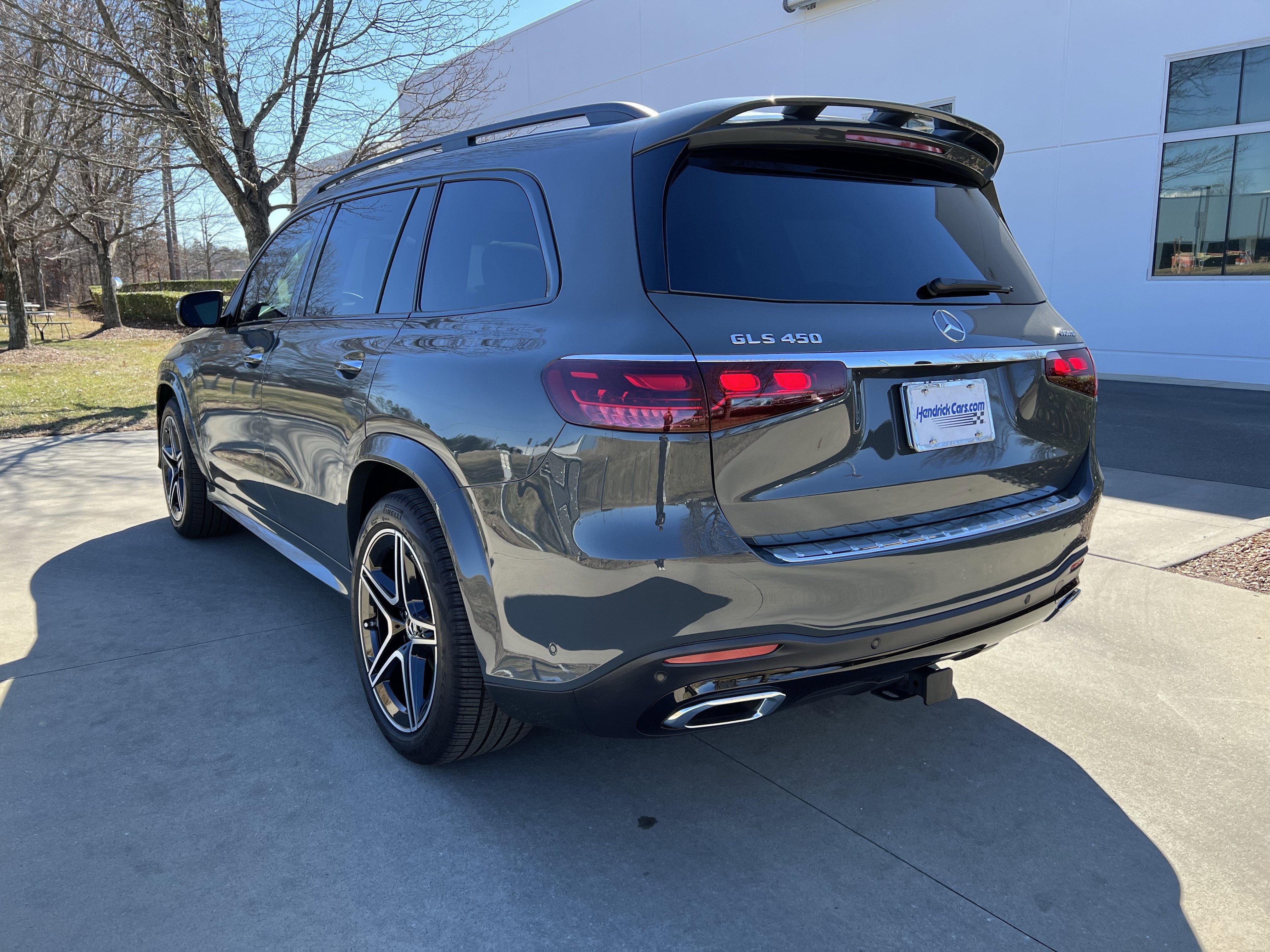 Used 2025 Mercedes-Benz GLS 450 4MATIC image 7