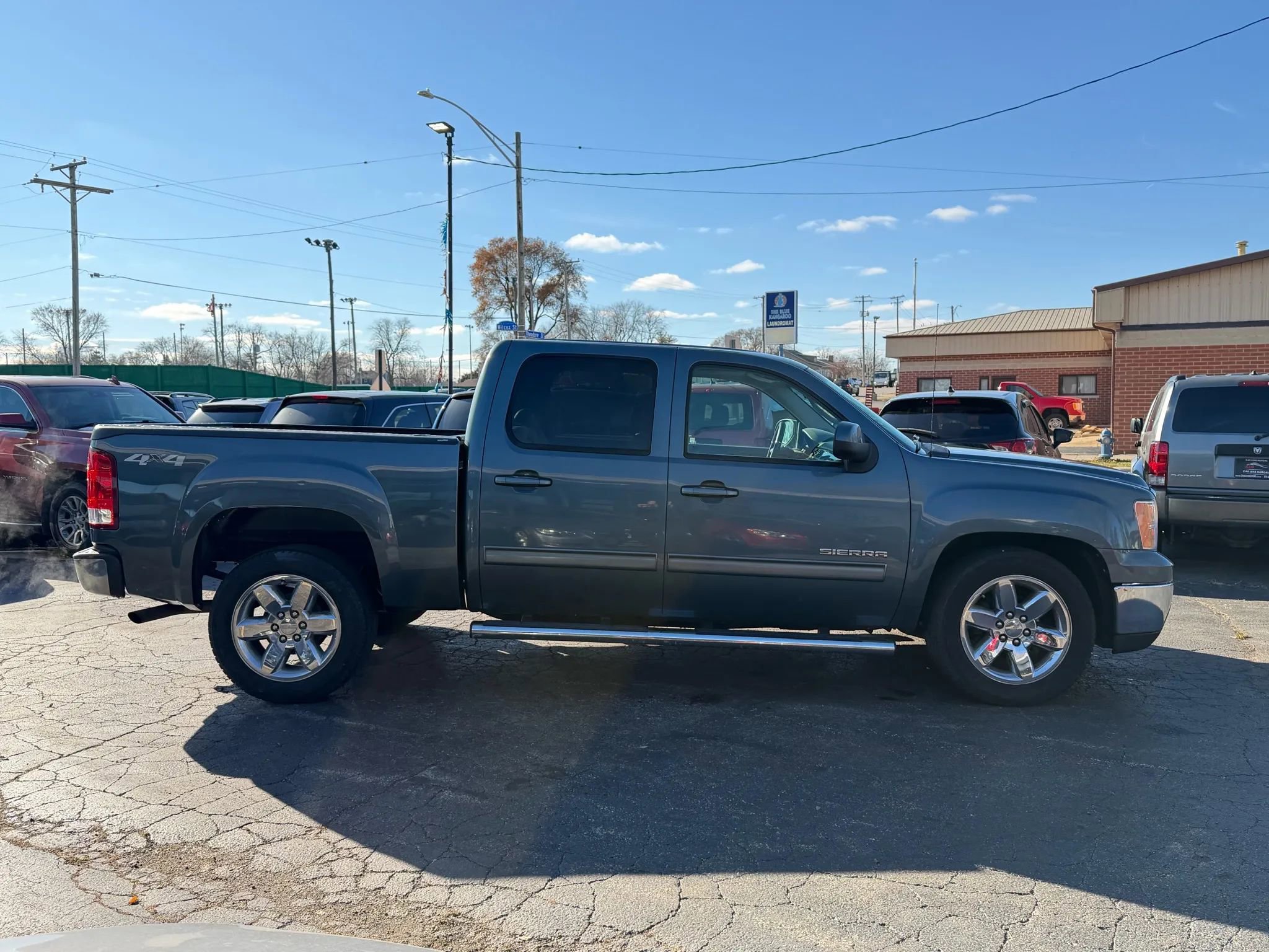 Used 2013 GMC Sierra 1500 SLT w/ SLT Convenience Package image 18