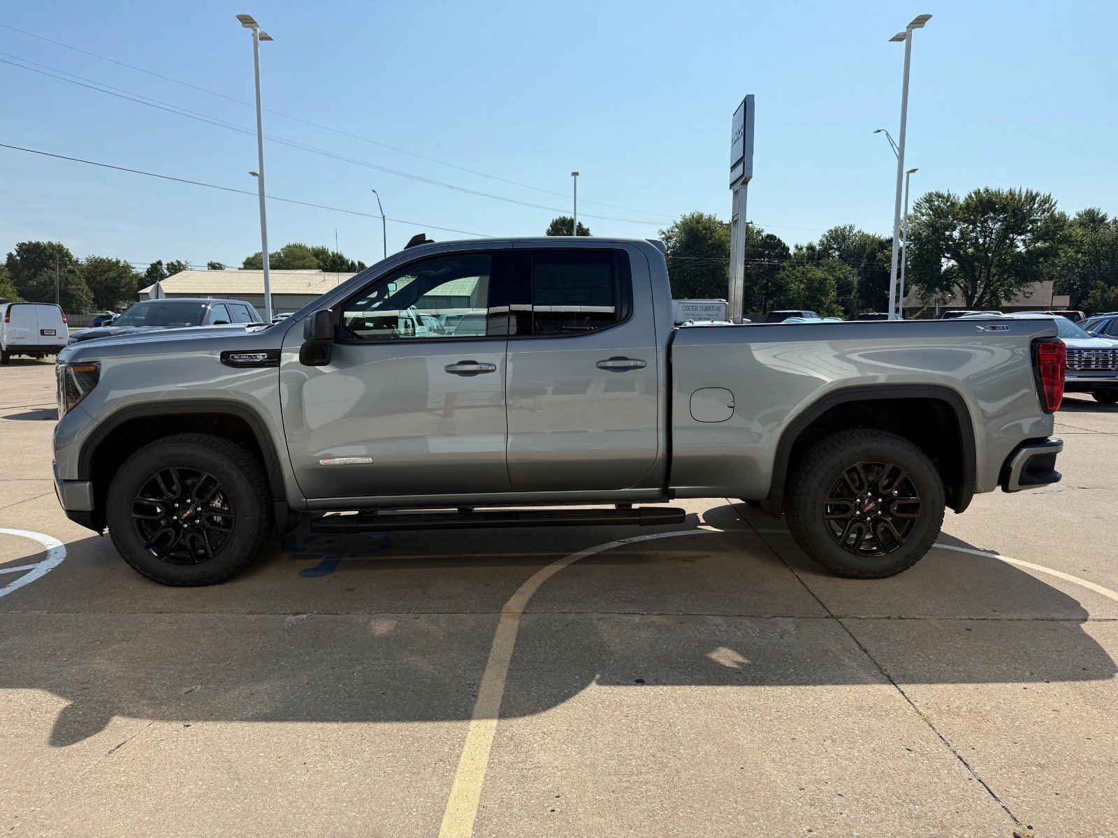 New 2026 GMC Sierra 1500 Elevation image 6