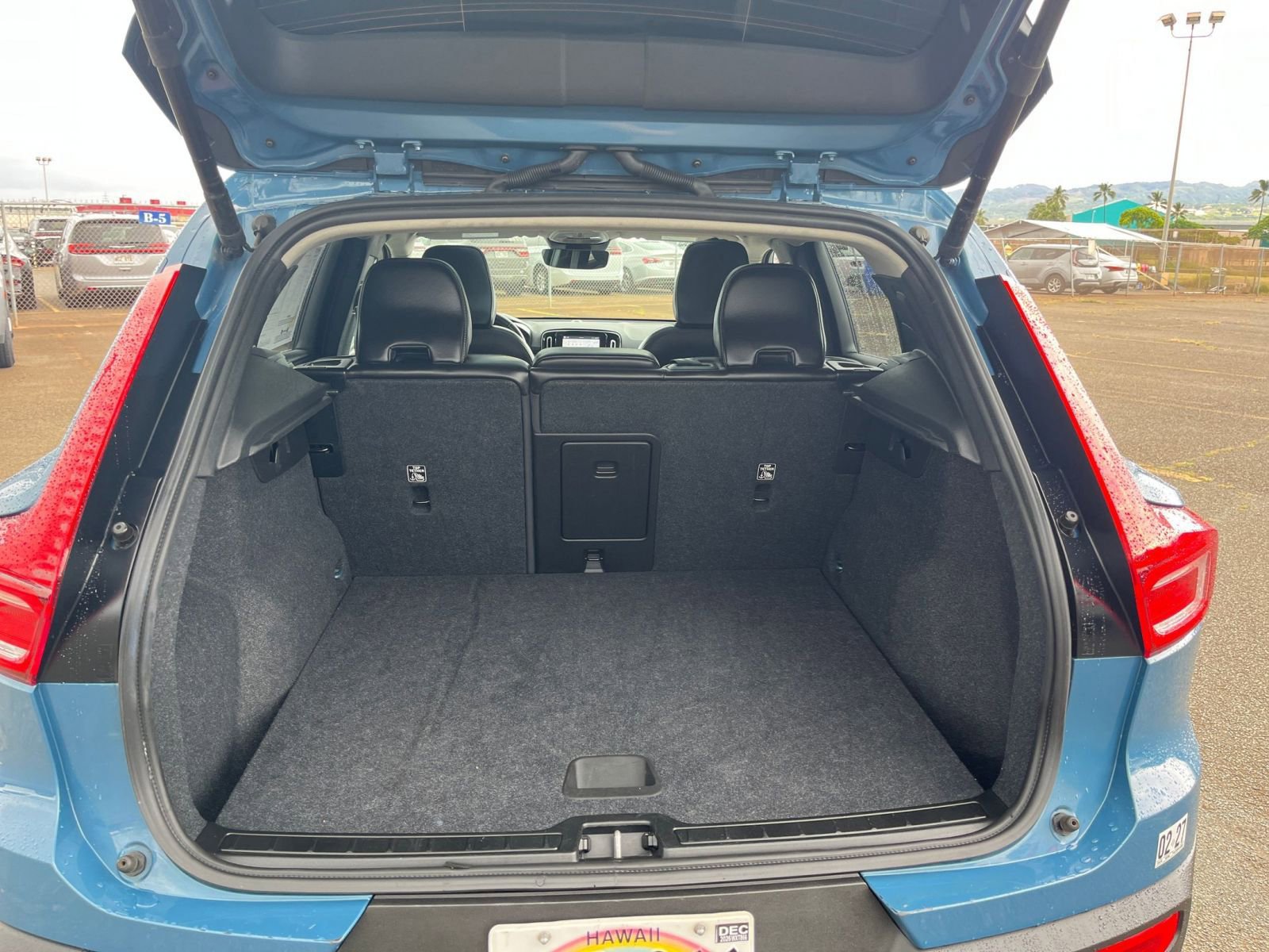 Used 2024 Volvo XC40 B5 Core AWD/4WD image 33