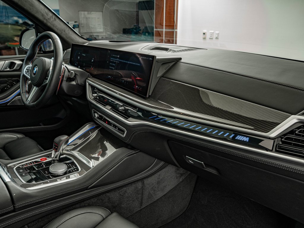 Used 2025 BMW X5 M Competition w/ Executive Package image 46